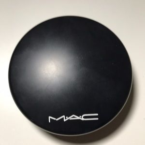 MAC A95 medium dark bronzer! Used!